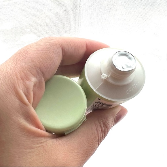 5 for 12⚡️ FEKKAI Brilliant Gloss Multi-Tasker Perfecting Creme 2oz - Picture 6 of 6